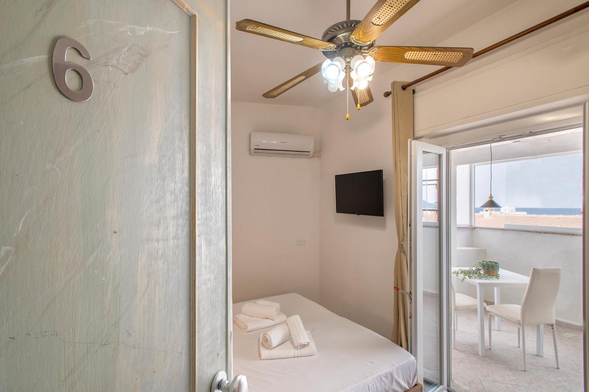 Oasis Guest House Alguer Exterior foto